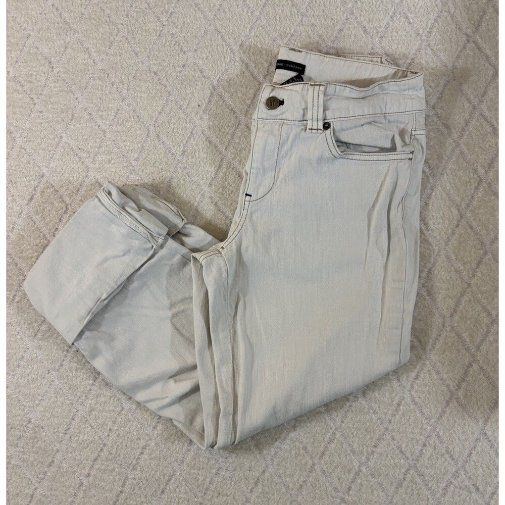 New York & Company White Cuffed Capri Jeans Size 4